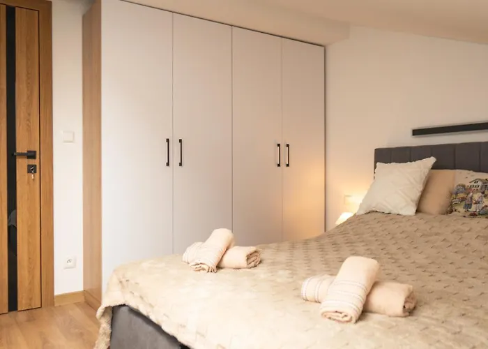 Mountain&river Park Wisla